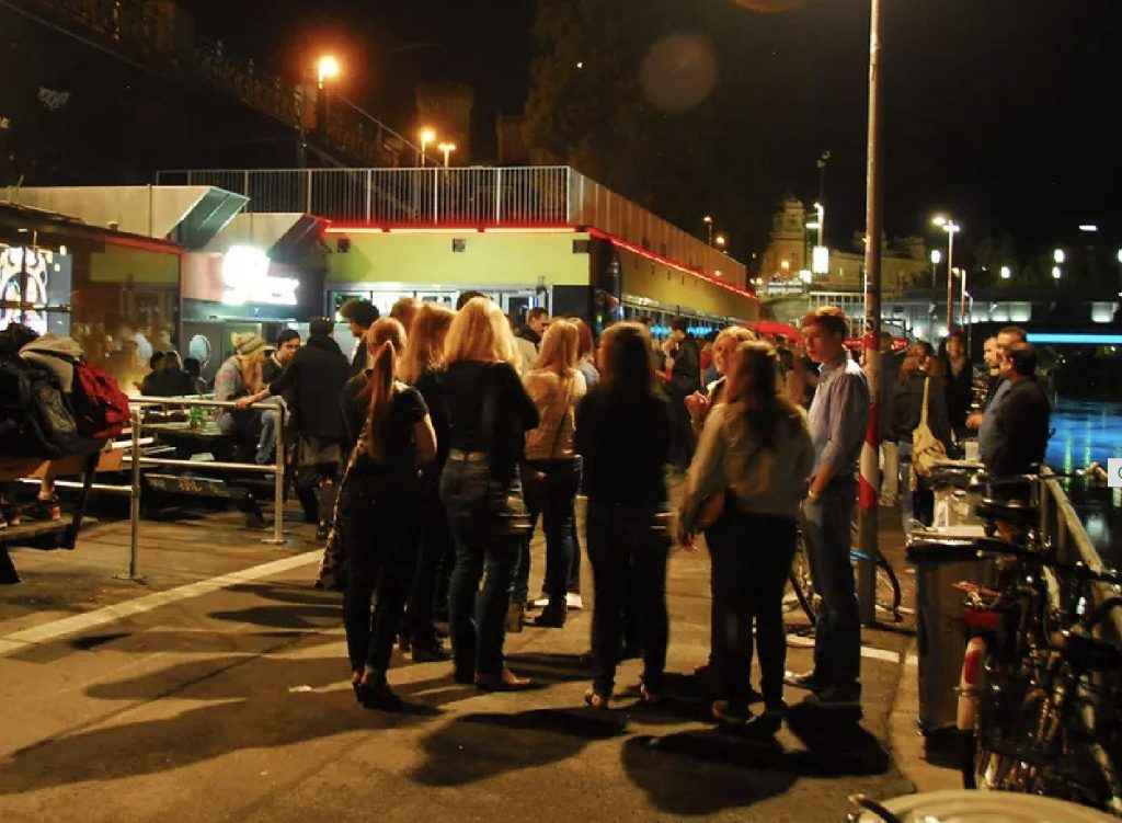 Noćni život na otvorenom u Beču, foto:@Flex