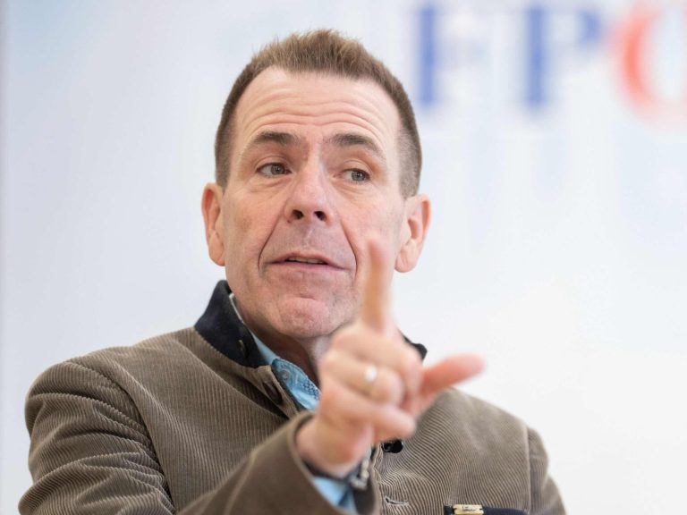 Austrijski evroposlanik brani Vučića i Orbana: „Brisel je licemeran kada govori o slobodi medija!“